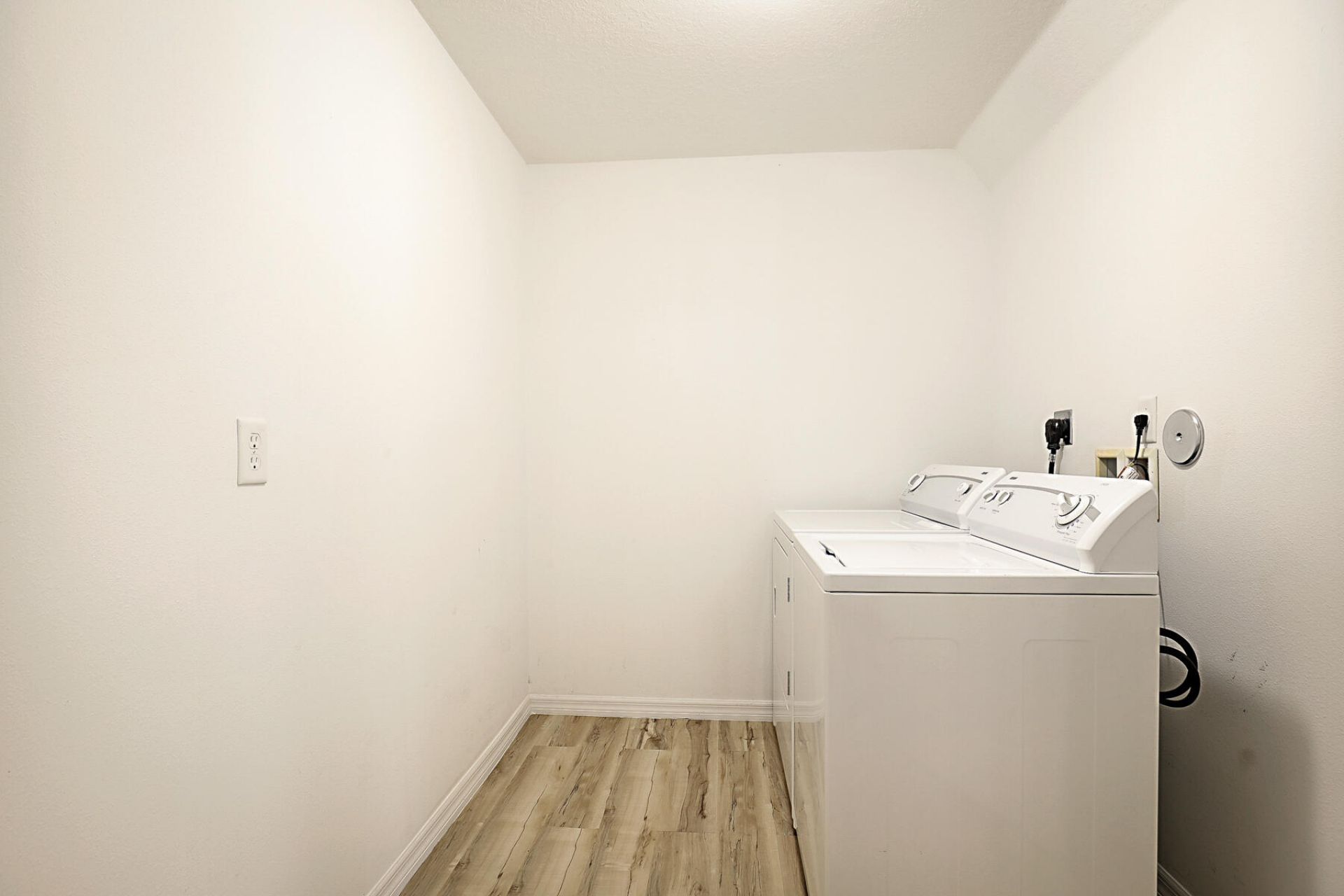 617 SE Karrigan Terrace, Port Saint Lucie, FL 34983 Photo