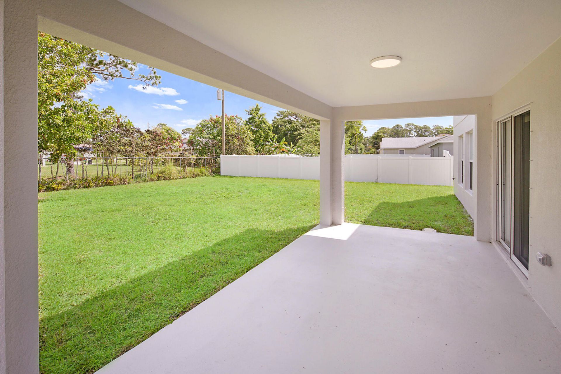 617 SE Karrigan Terrace, Port Saint Lucie, FL 34983 Photo