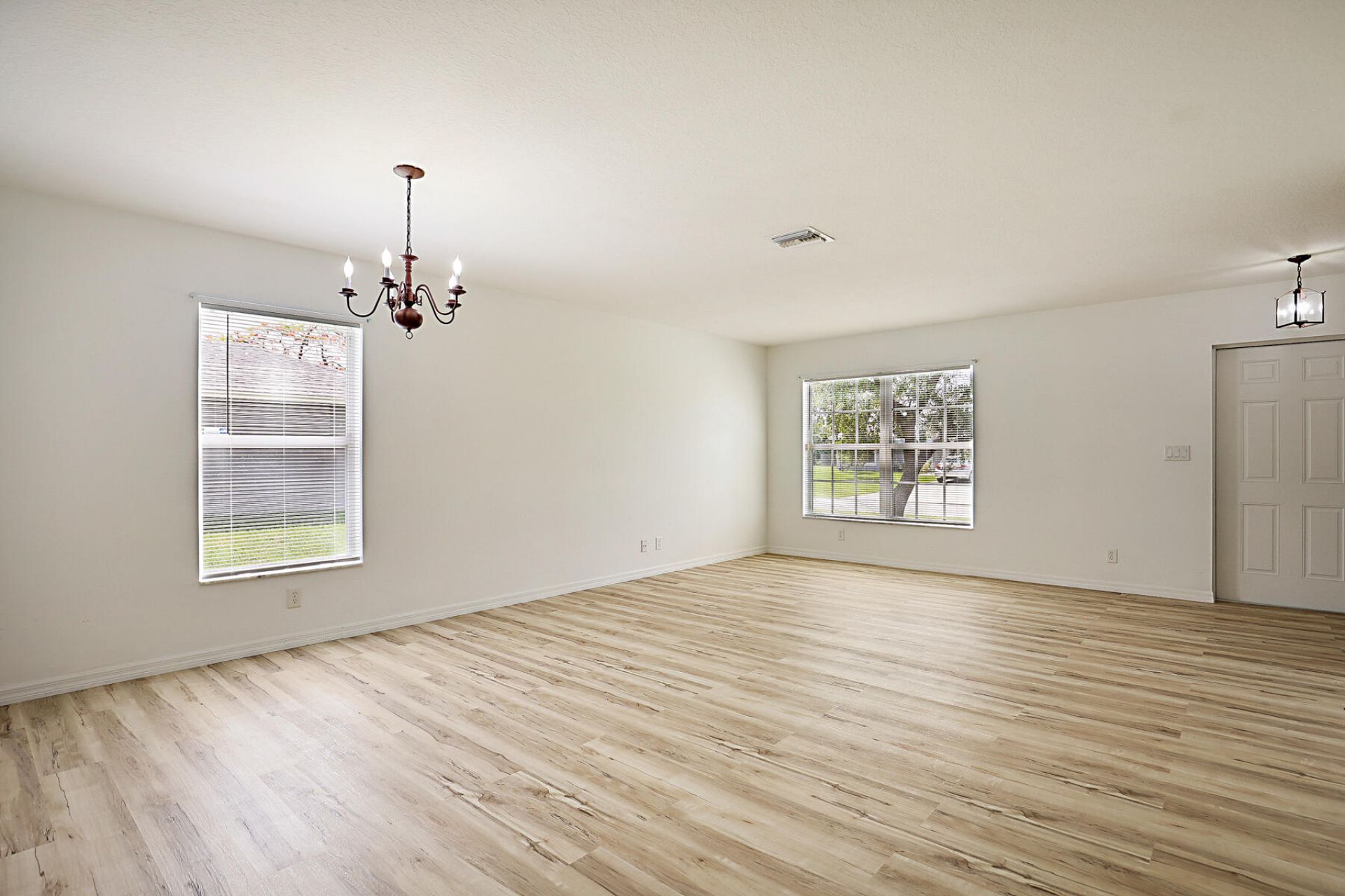 617 SE Karrigan Terrace, Port Saint Lucie, FL 34983 Photo