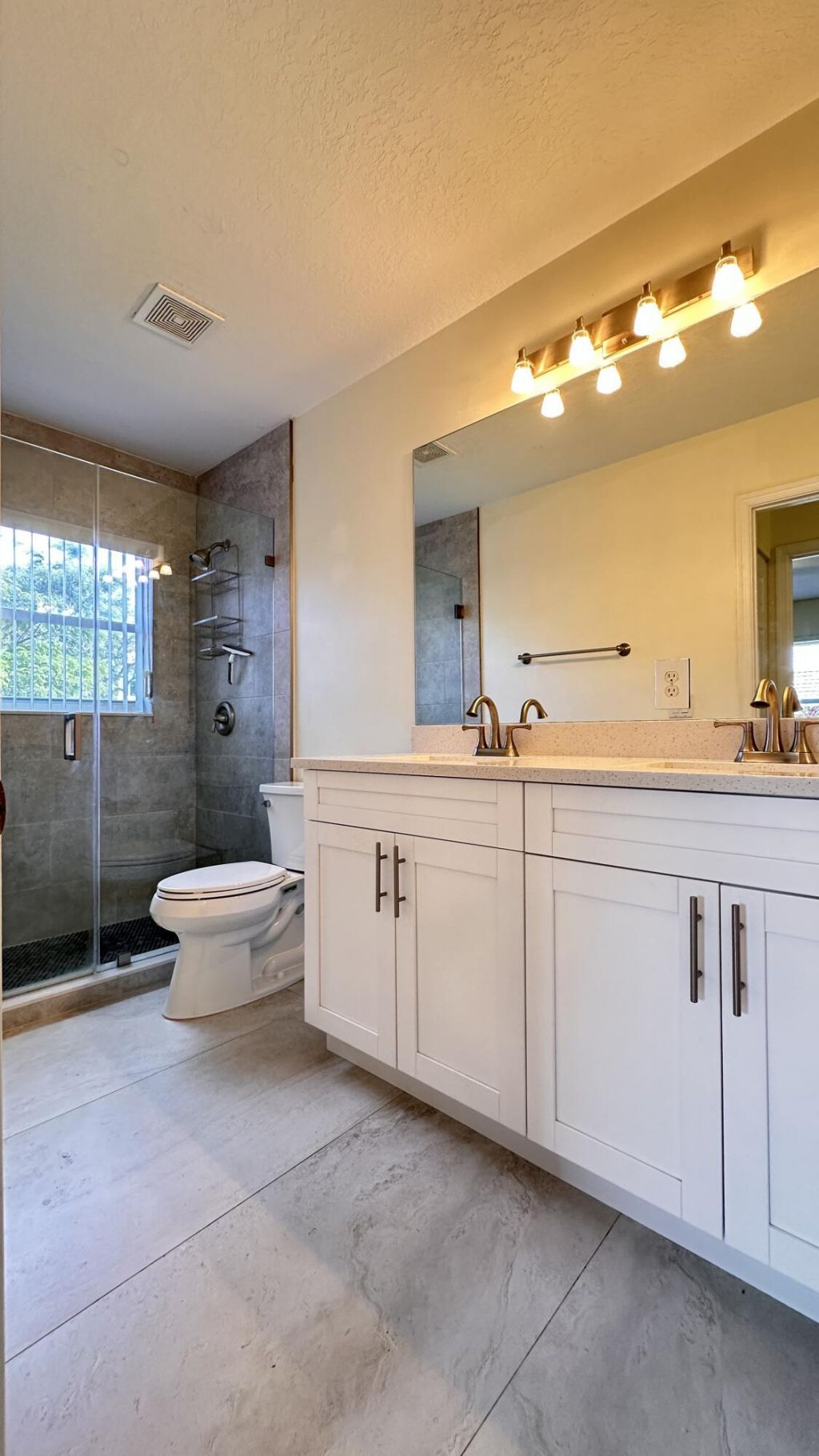 19010 SW 10th Street, Pembroke Pines, FL 33029 Photo