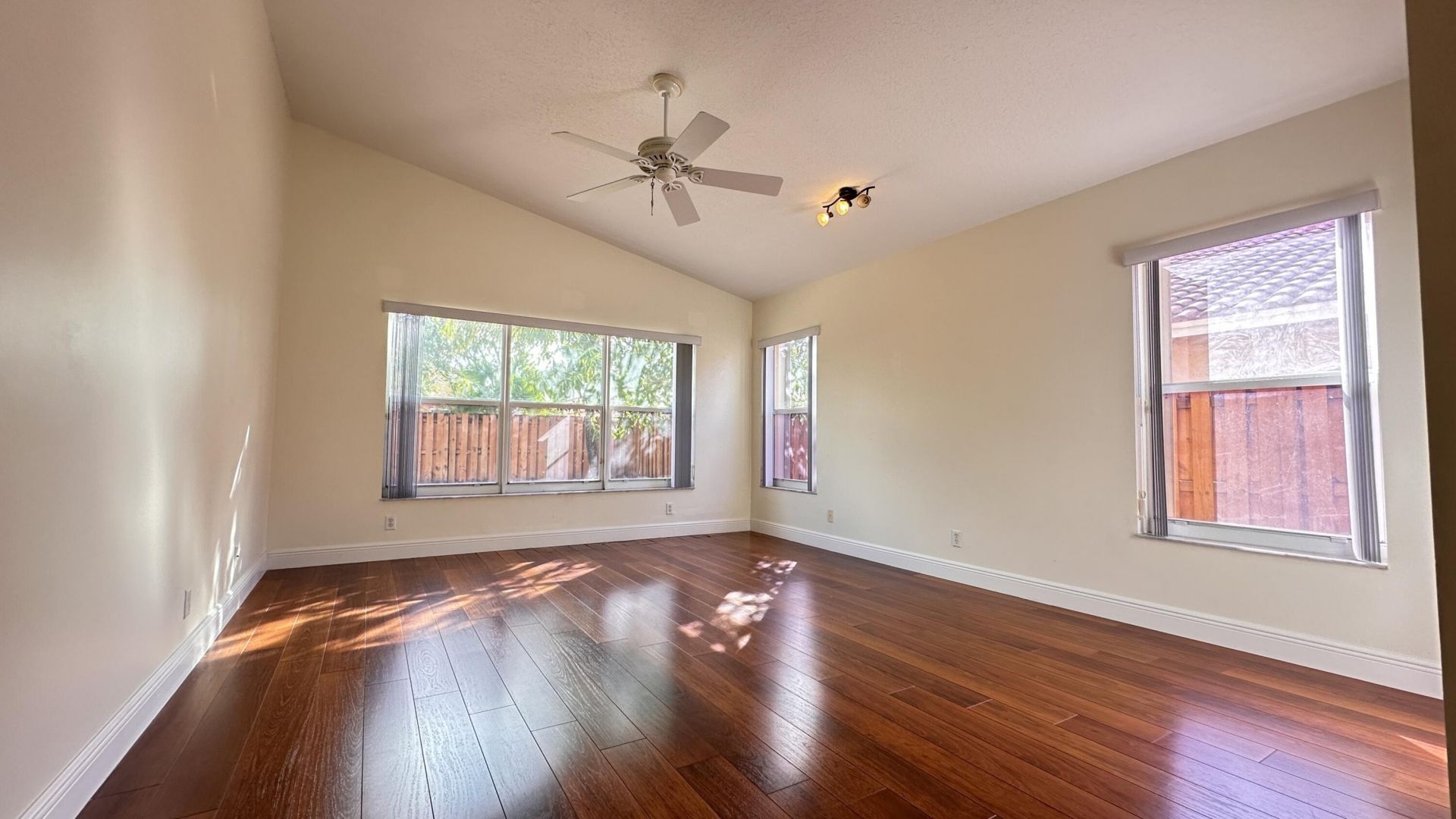 19010 SW 10th Street, Pembroke Pines, FL 33029 Photo