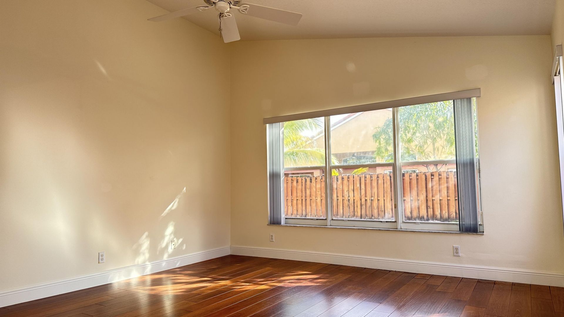 19010 SW 10th Street, Pembroke Pines, FL 33029 Photo