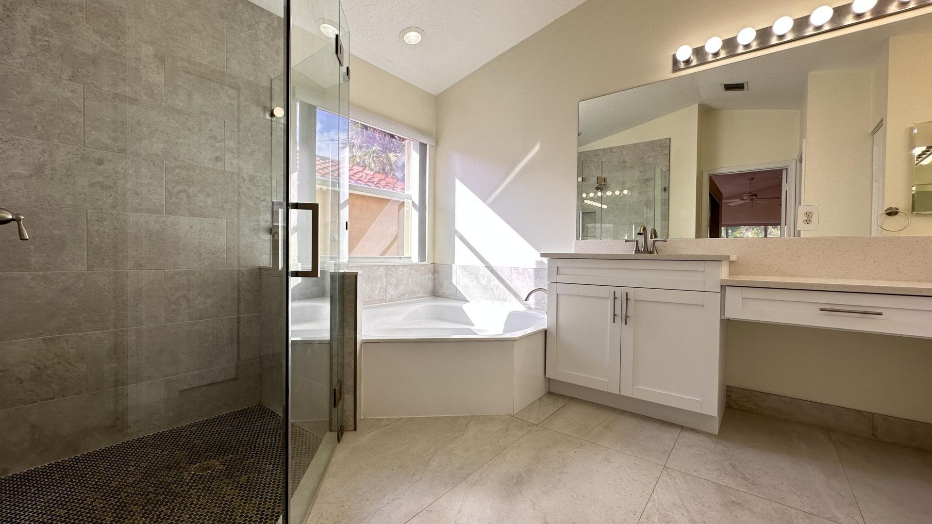 19010 SW 10th Street, Pembroke Pines, FL 33029 Photo