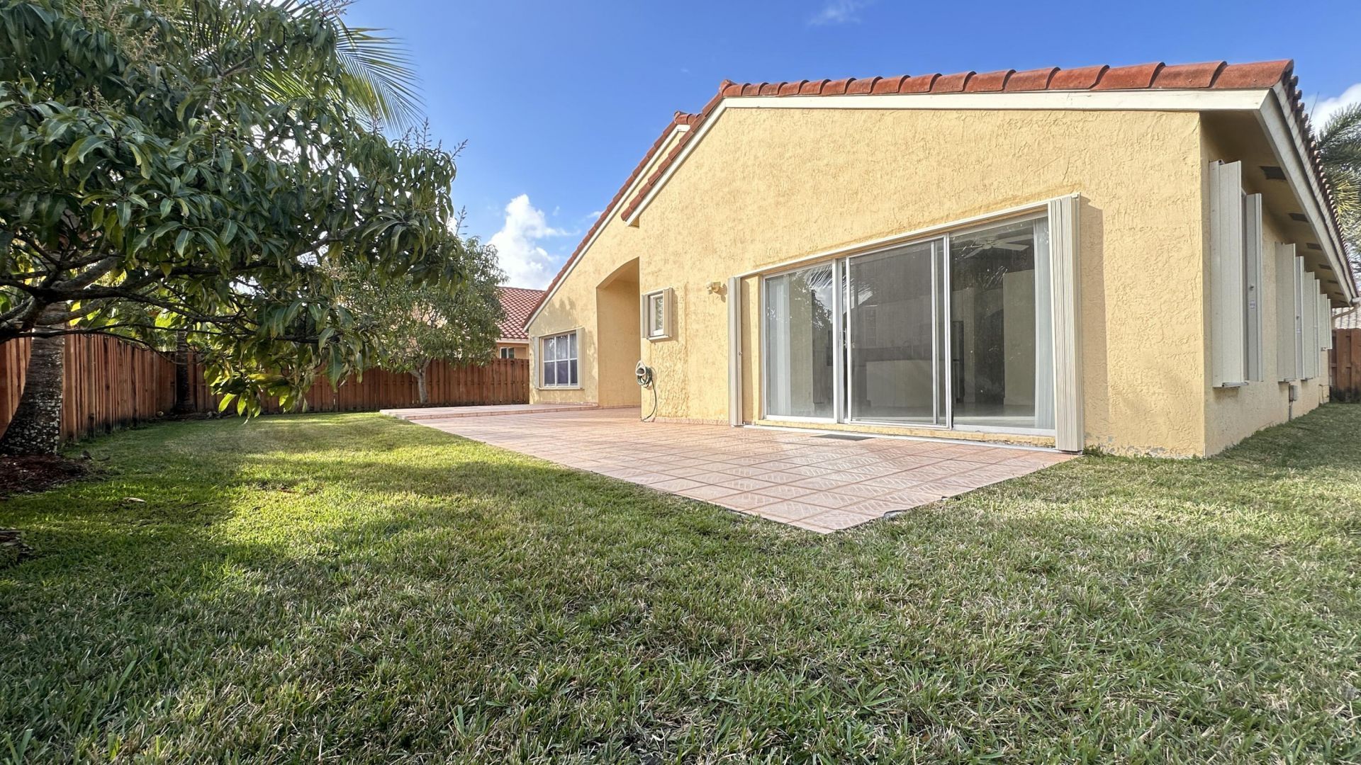 19010 SW 10th Street, Pembroke Pines, FL 33029 Photo