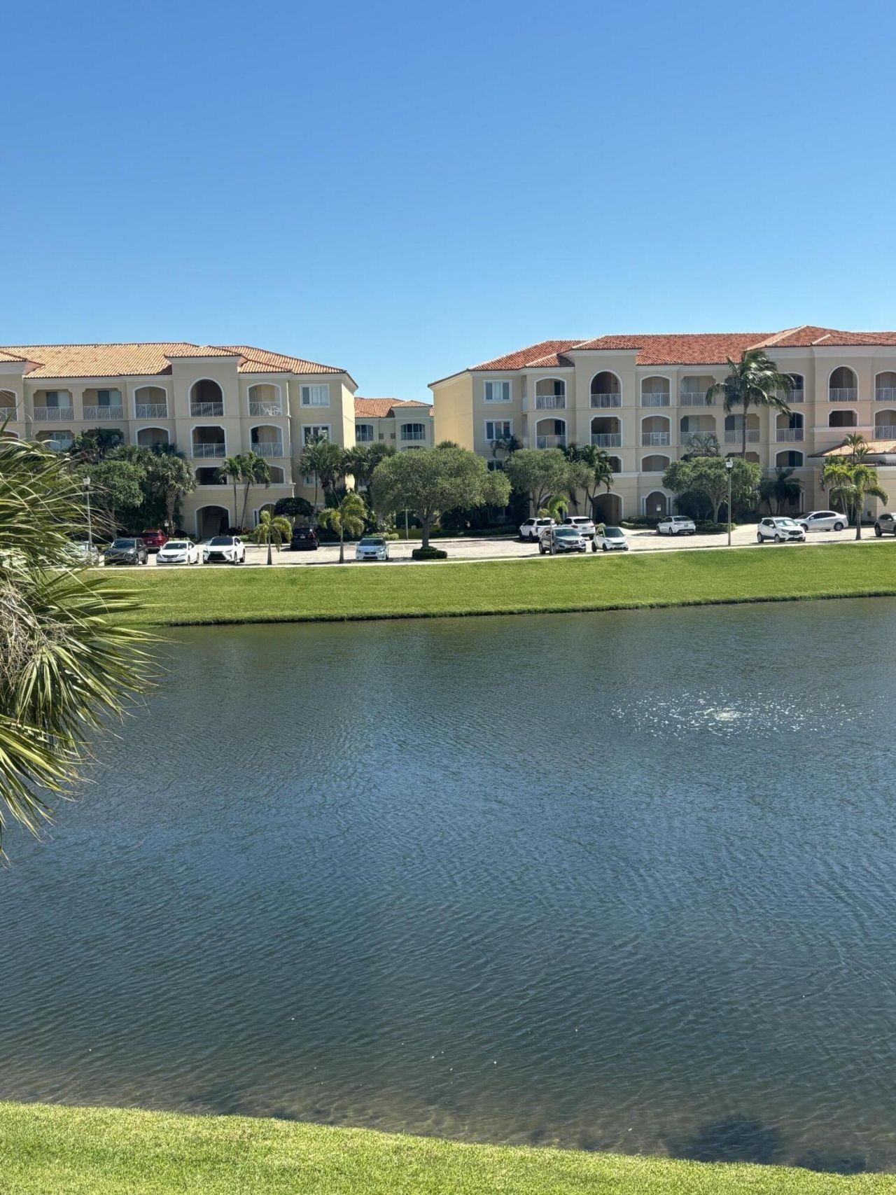 2 E Harbour Isle Dr Drive E, Unit 204, Fort Pierce, FL 34949 Photo