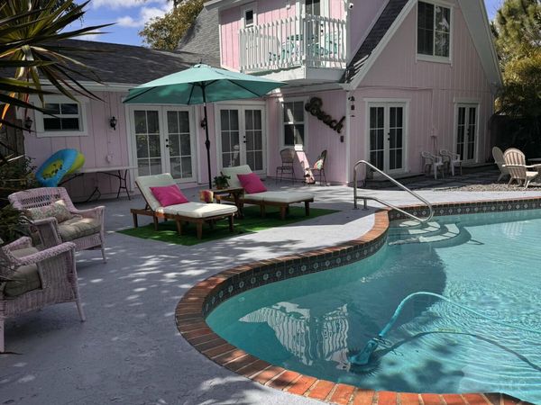 1256 Palmetto Road, Haverhill, FL 33417