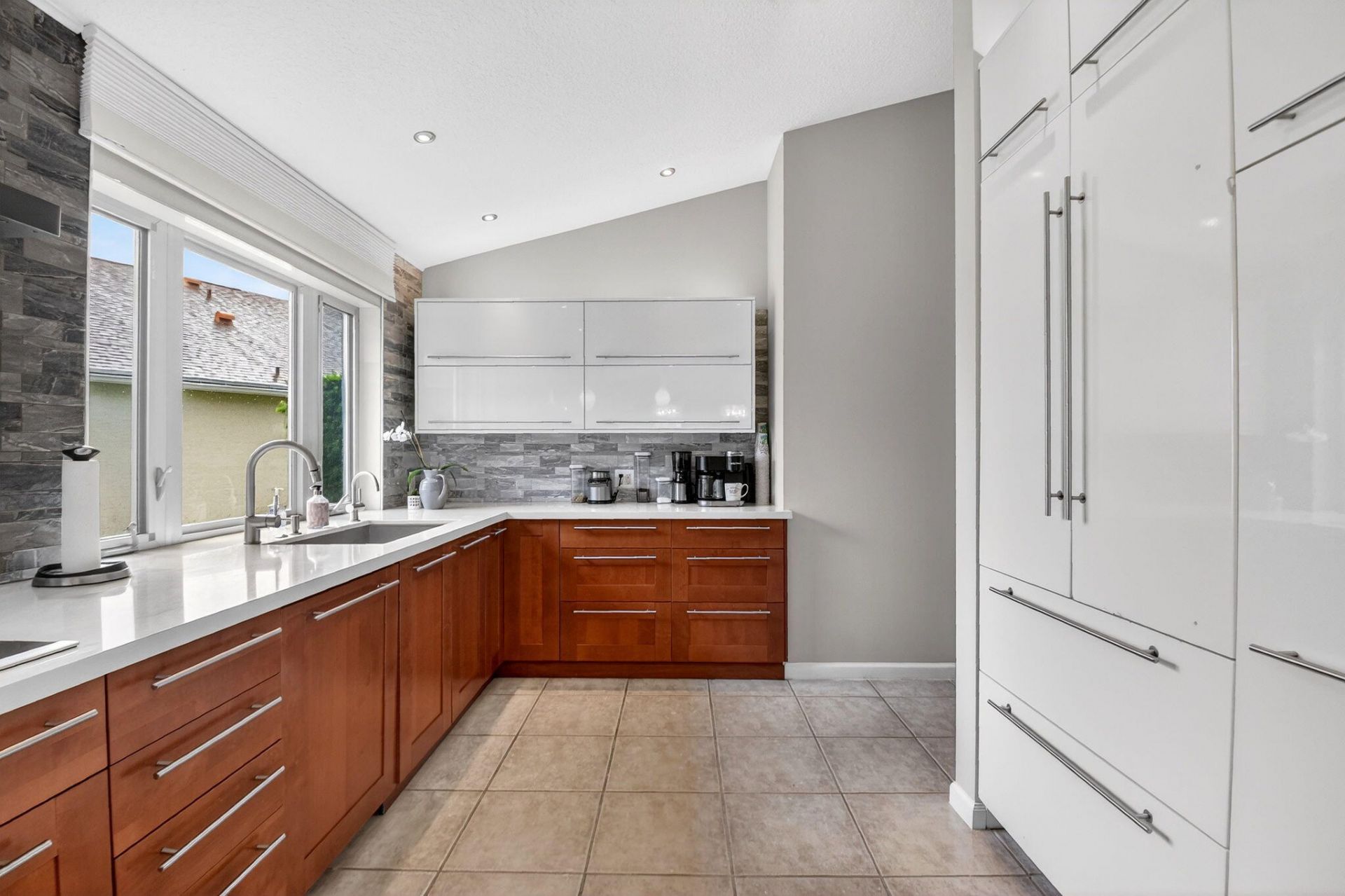 5067 Robino Circle, West Palm Beach, FL 33417 Photo