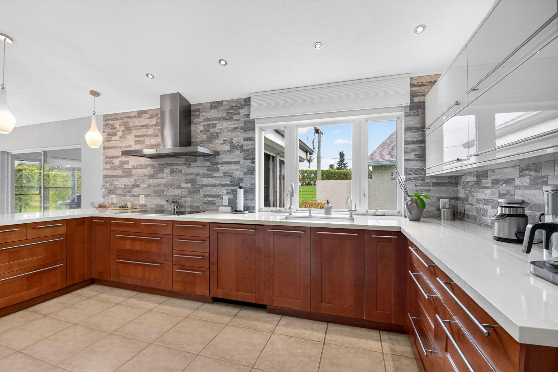 5067 Robino Circle, West Palm Beach, FL 33417 Photo