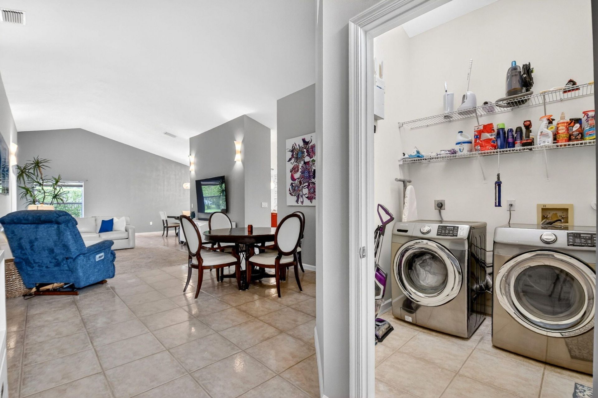 5067 Robino Circle, West Palm Beach, FL 33417 Photo