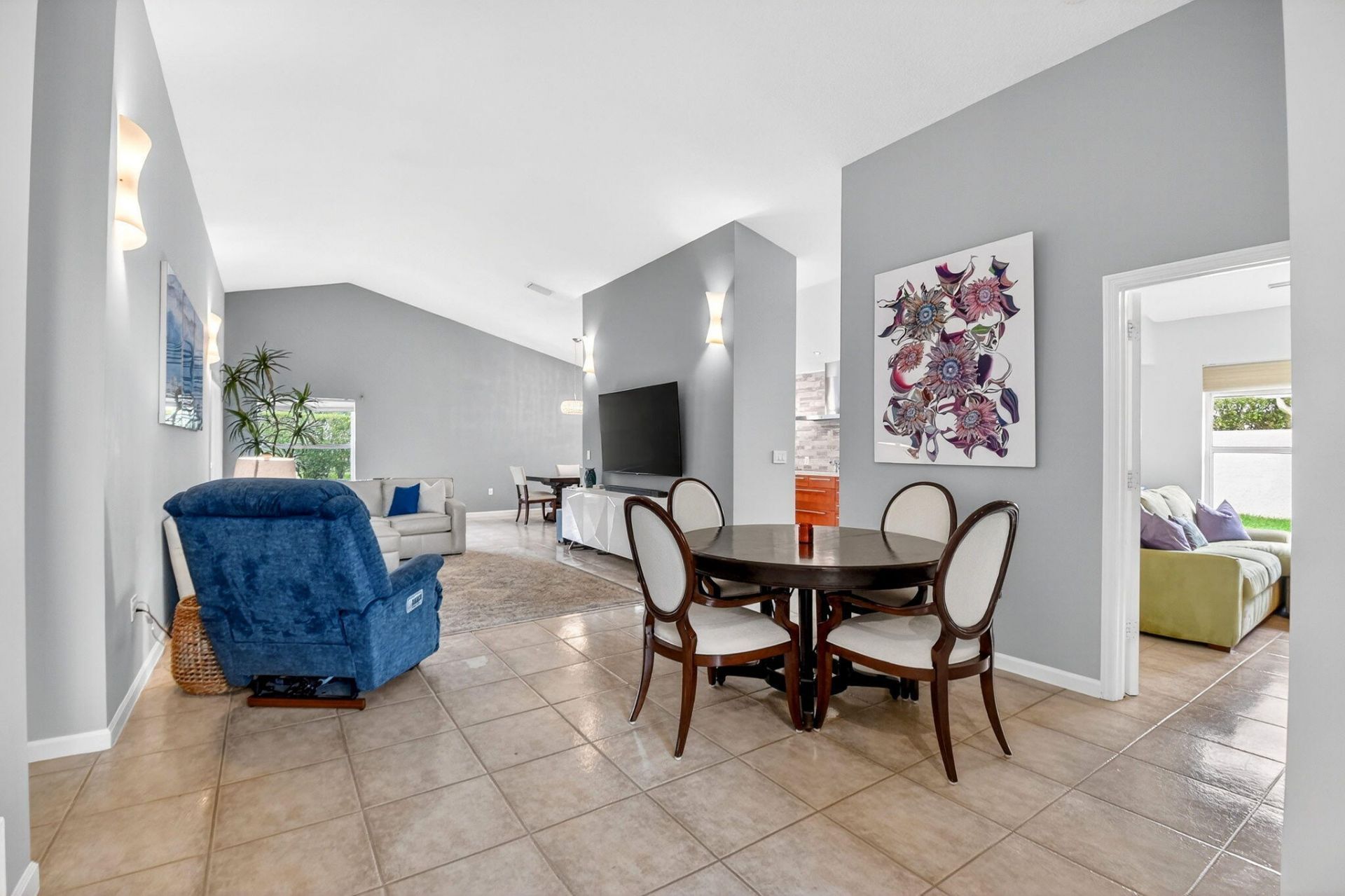 5067 Robino Circle, West Palm Beach, FL 33417 Photo