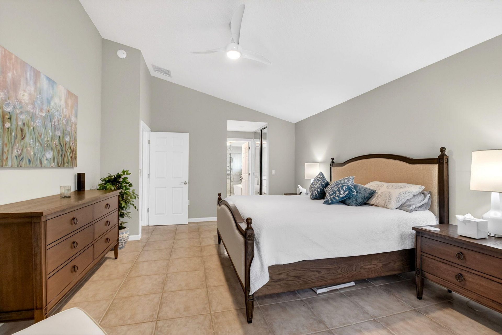 5067 Robino Circle, West Palm Beach, FL 33417 Photo