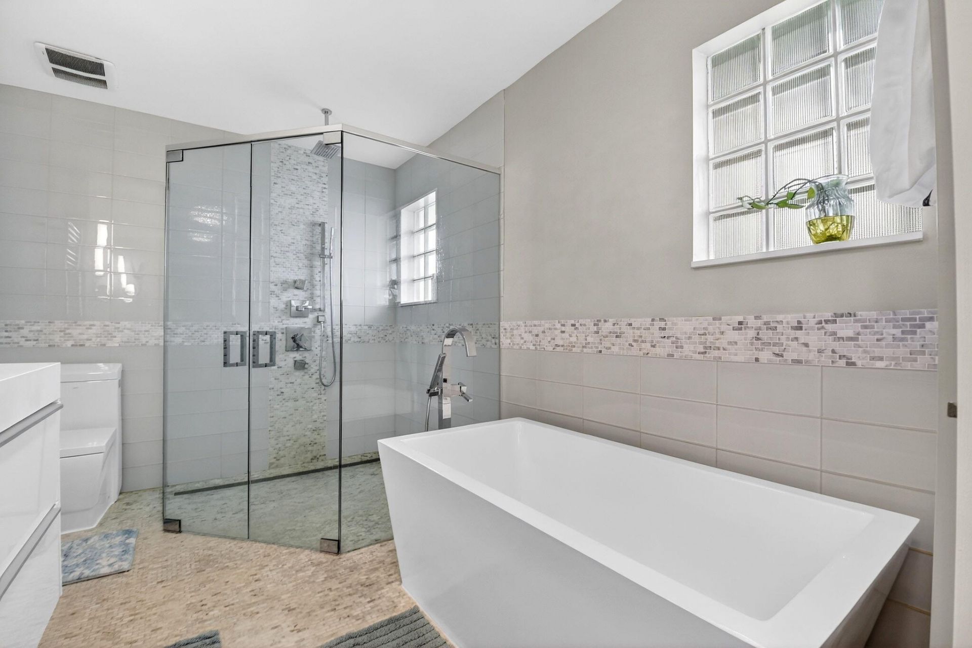 5067 Robino Circle, West Palm Beach, FL 33417 Photo