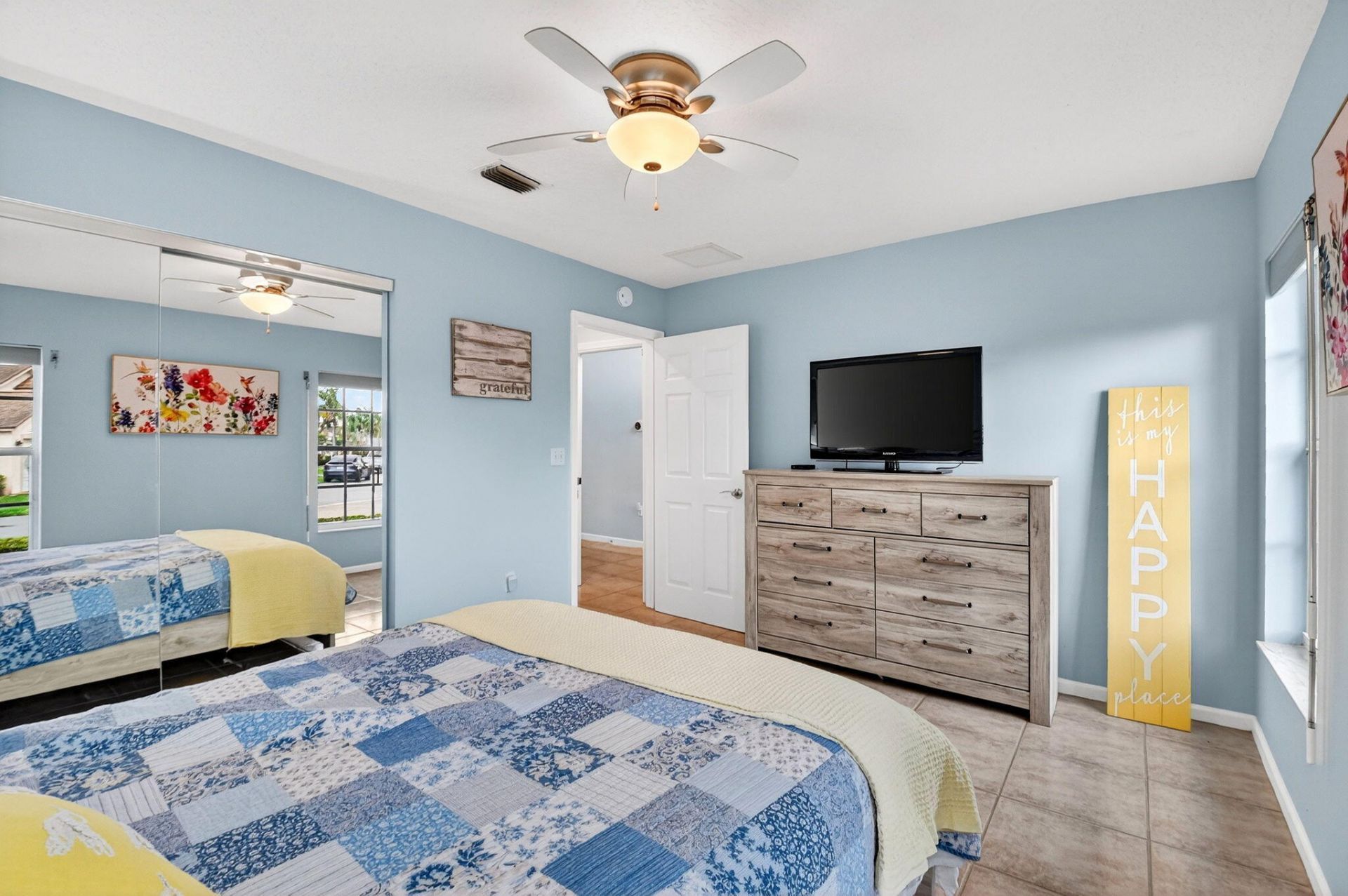 5067 Robino Circle, West Palm Beach, FL 33417 Photo