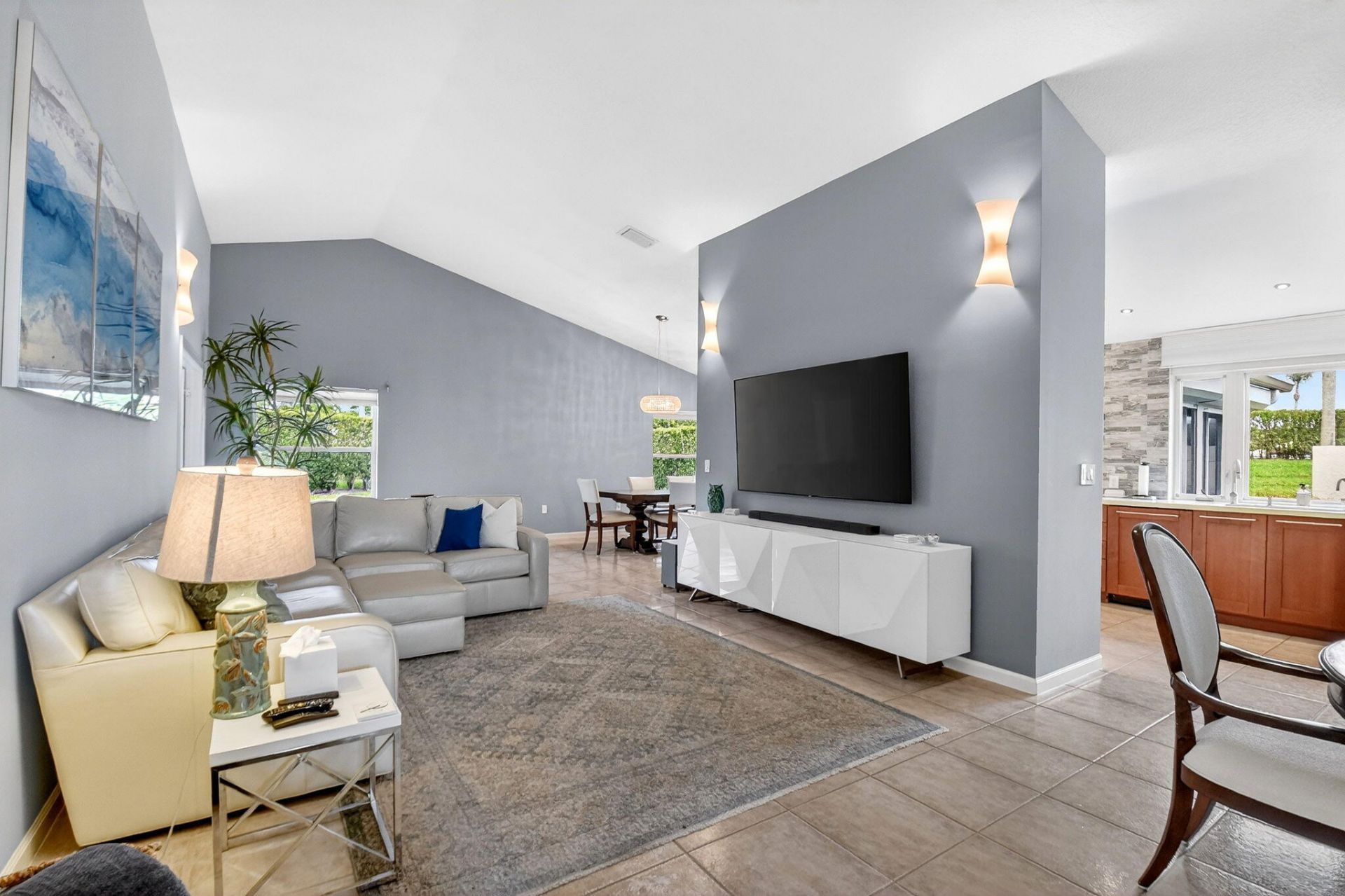 5067 Robino Circle, West Palm Beach, FL 33417 Photo