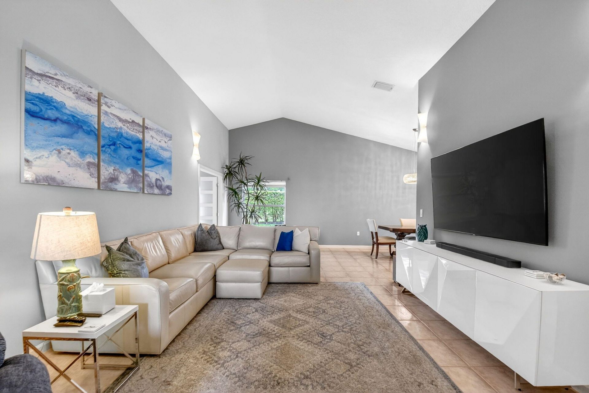 5067 Robino Circle, West Palm Beach, FL 33417 Photo