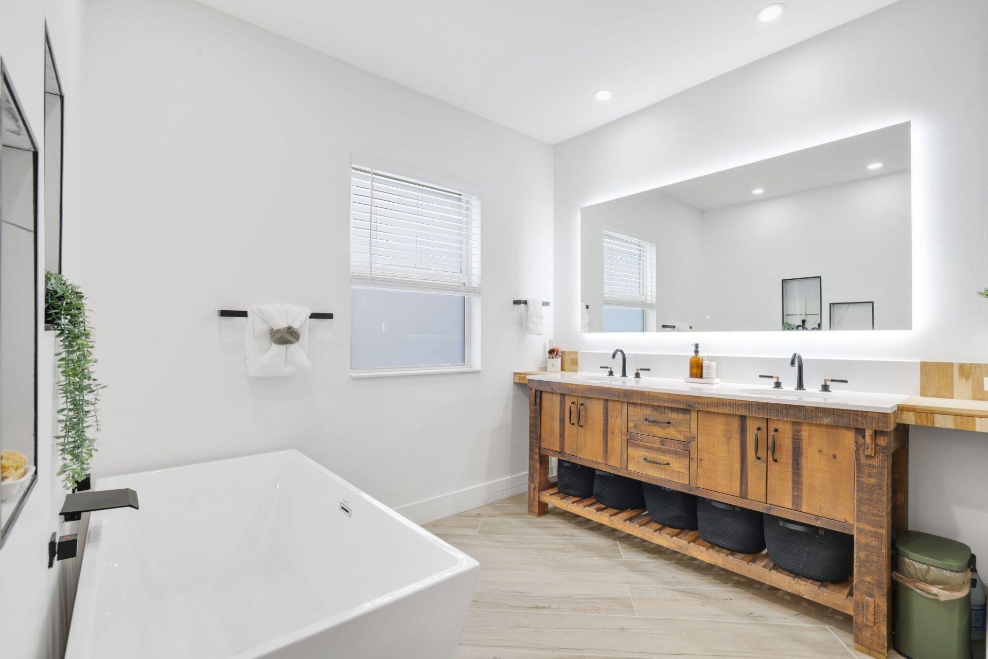 706 Sunset Road, West Palm Beach, FL 33401 Photo