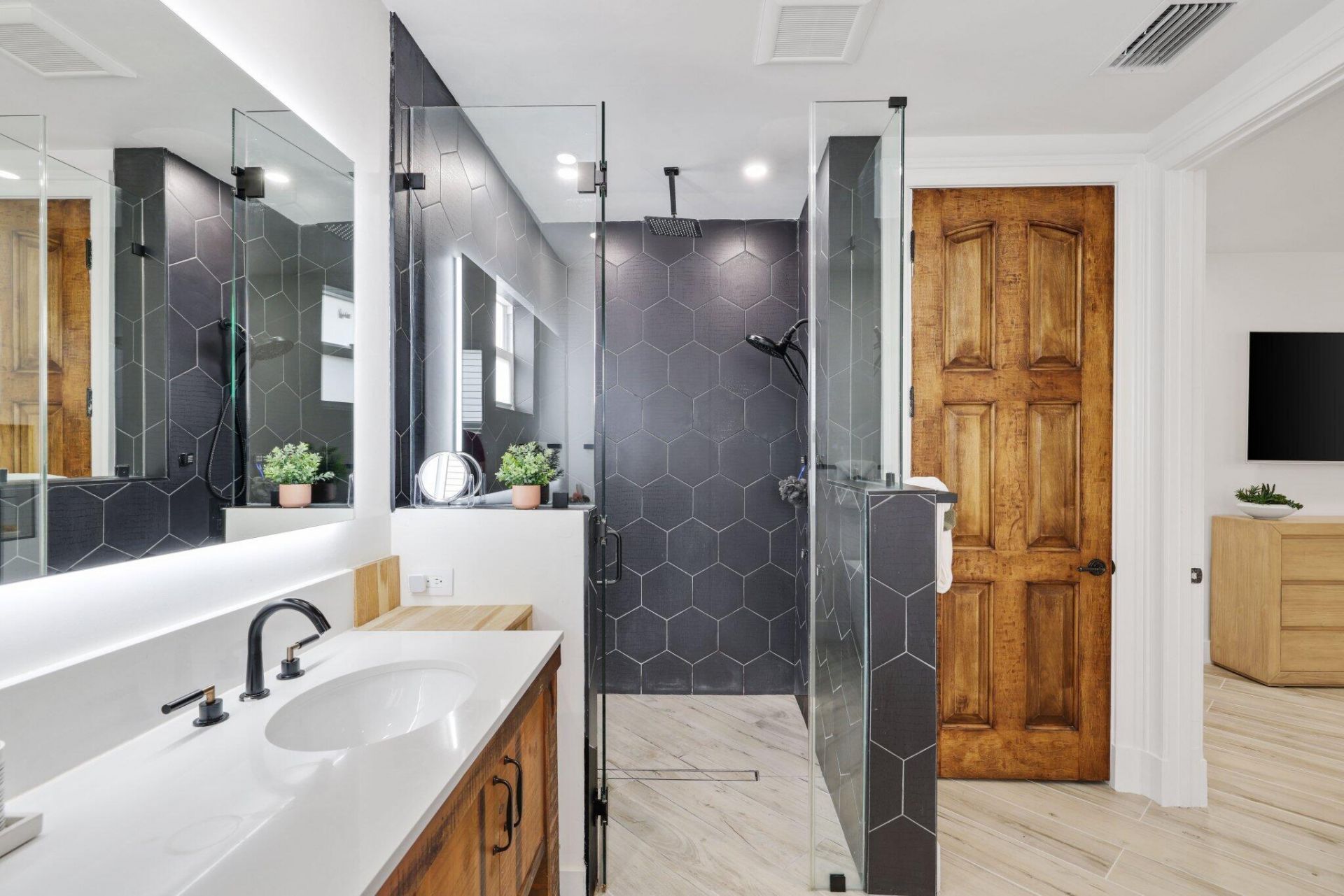 706 Sunset Road, West Palm Beach, FL 33401 Photo