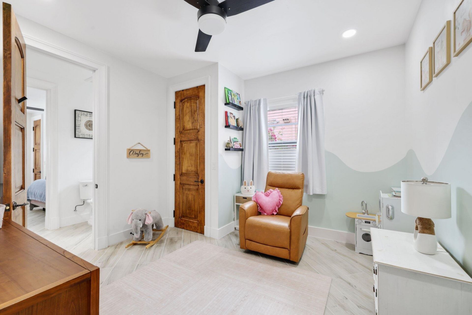 706 Sunset Road, West Palm Beach, FL 33401 Photo