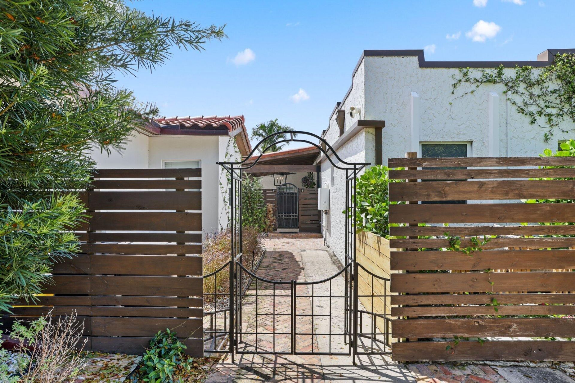 706 Sunset Road, West Palm Beach, FL 33401 Photo