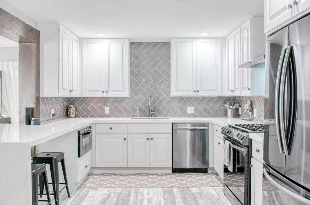 706 Sunset Road, West Palm Beach, FL 33401 Photo