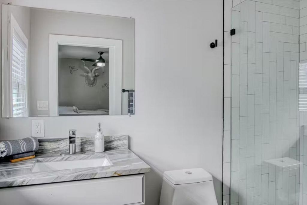 706 Sunset Road, West Palm Beach, FL 33401 Photo