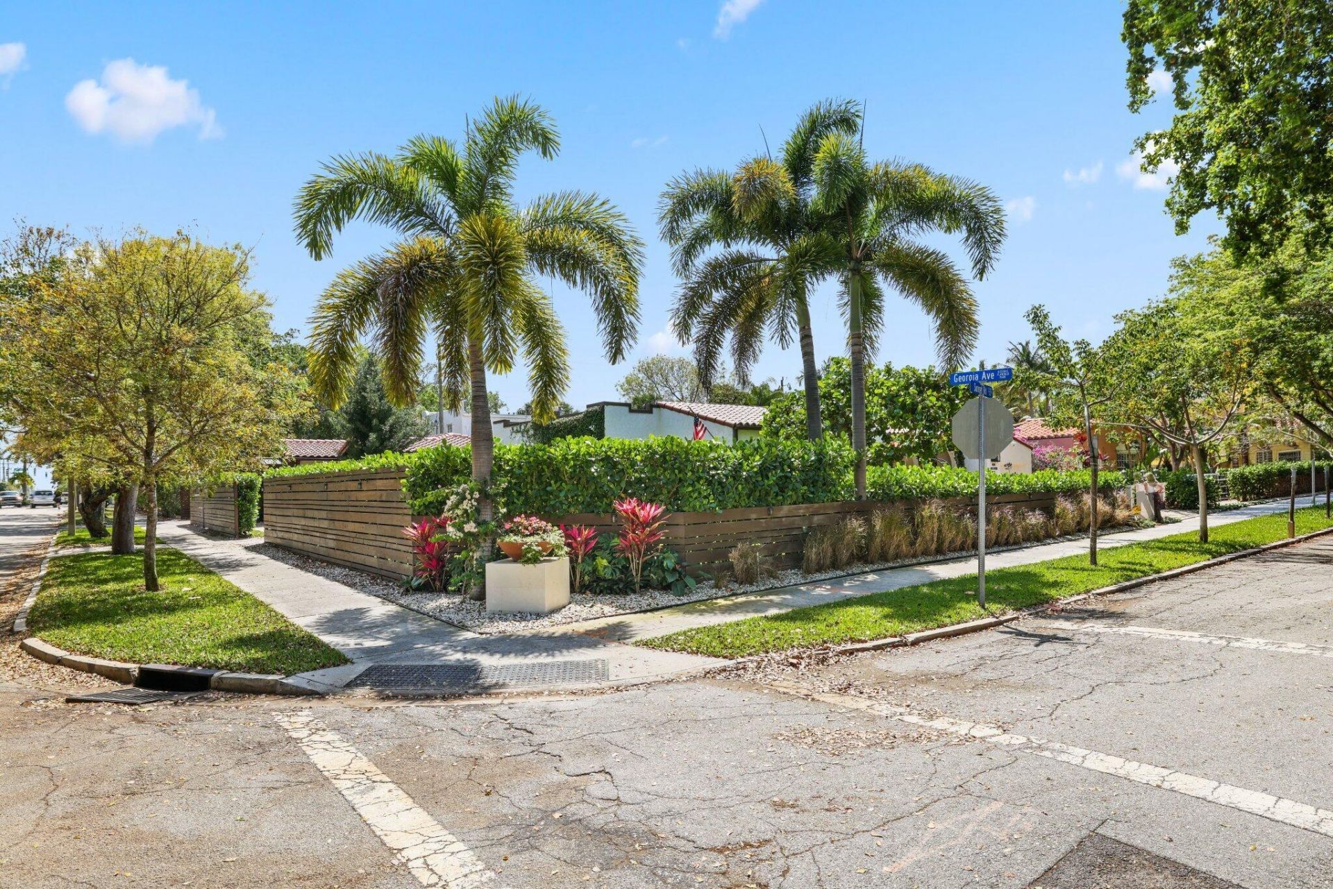 706 Sunset Road, West Palm Beach, FL 33401 Photo