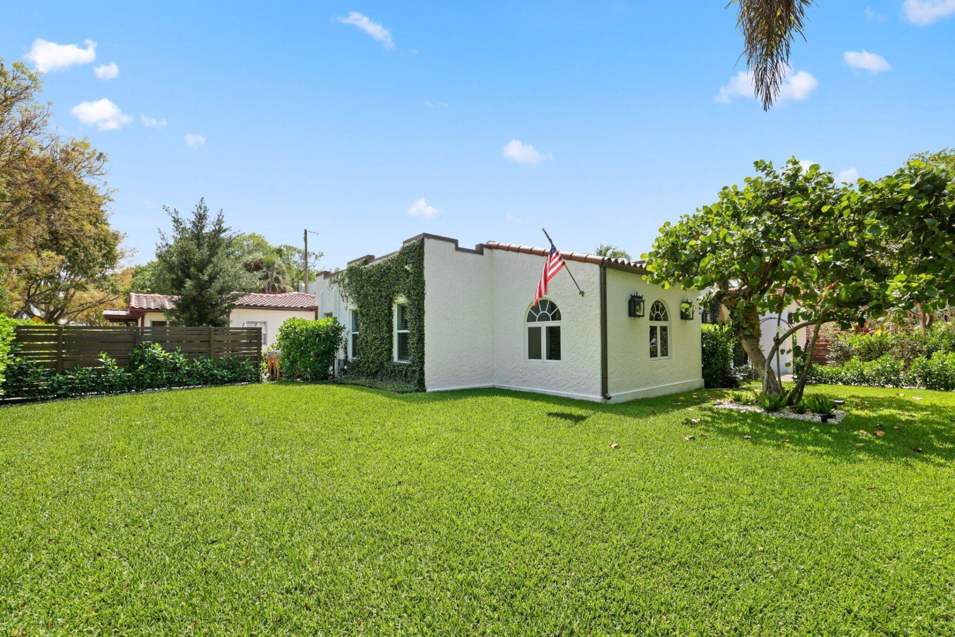 706 Sunset Road, West Palm Beach, FL 33401 Photo