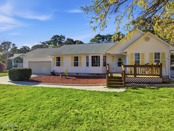 118 Starlight Drive , Cape Carteret, NC 28584