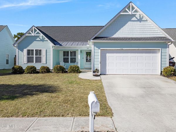 537 Catamaran Drive, Wilmington, NC 28412