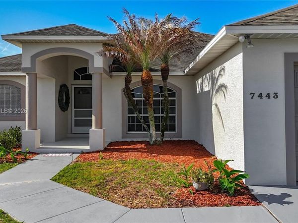 7443 BEAUMONT DR, Lakeland, FL 33810