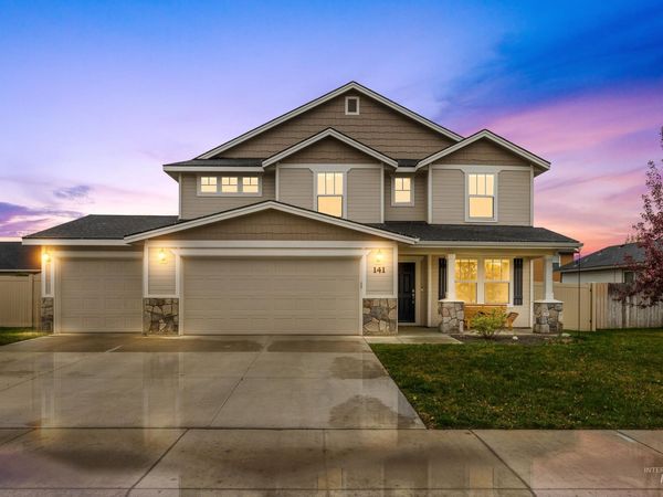 141 SW Crimson, Mountain Home, ID 83647