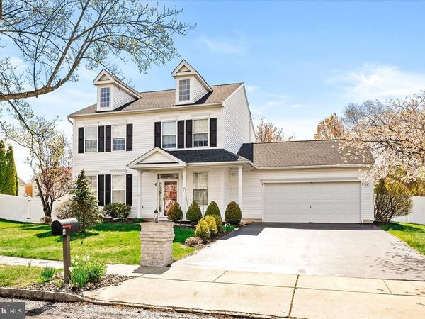 6 WESSEX COURT, EAST WINDSOR, NJ 08520