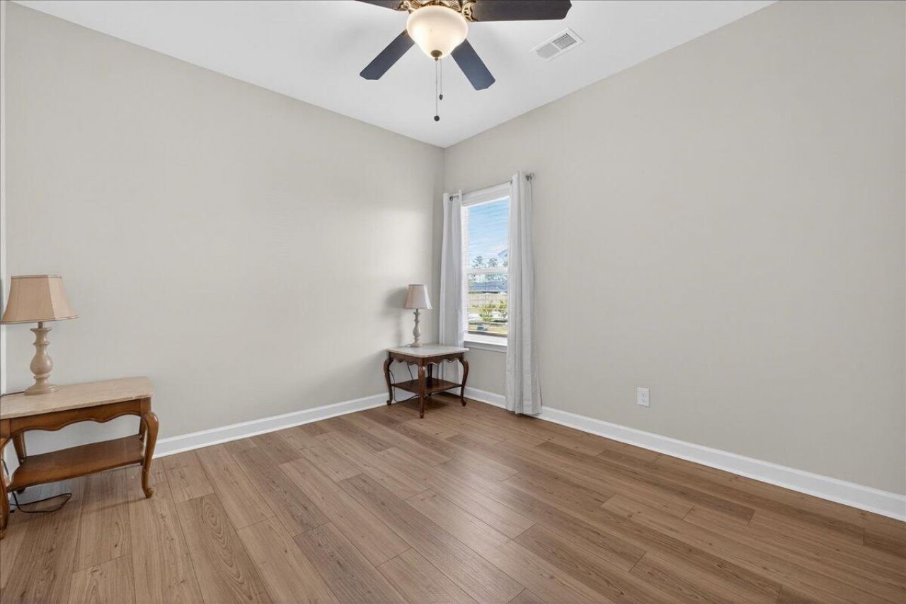 447 Navona Drive Photo 22