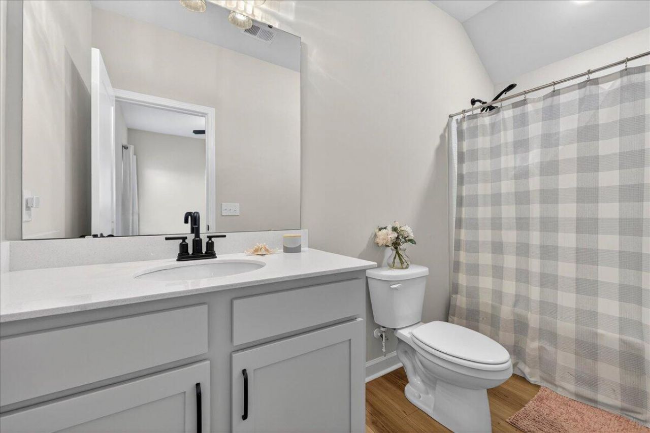 447 Navona Drive Photo 23