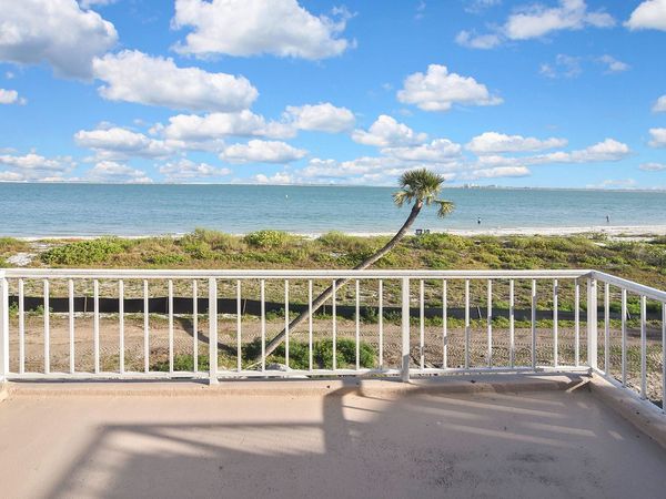 200 Periwinkle Way, Unit 225, Sanibel, FL 33957