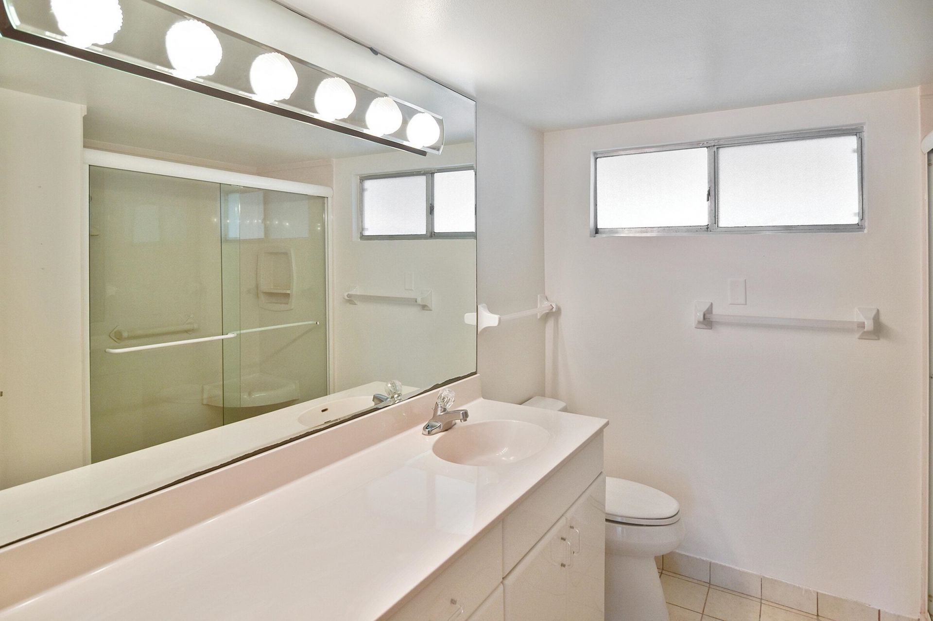 200 Periwinkle Way, Unit 225, Sanibel, FL 33957 Photo