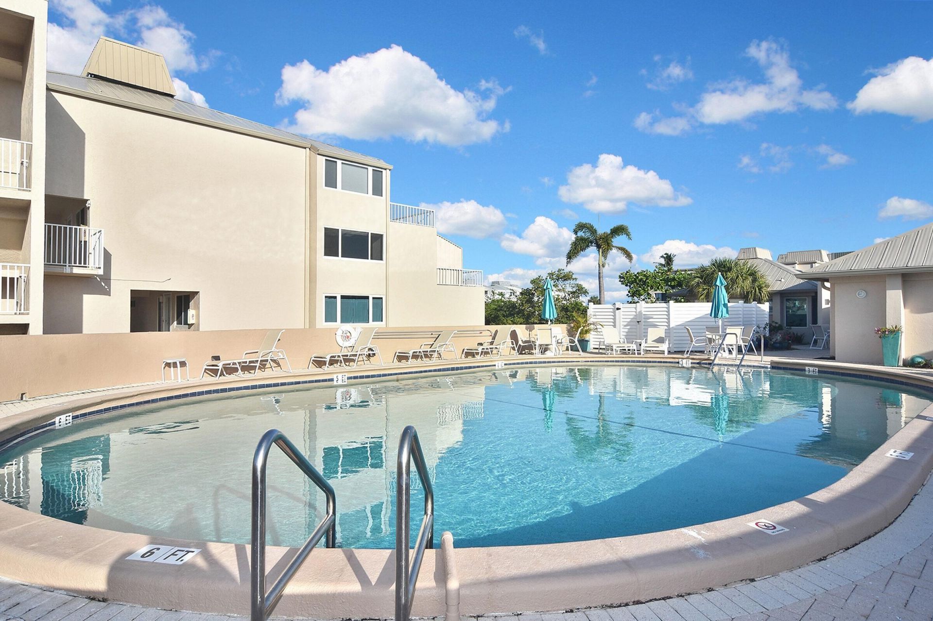 200 Periwinkle Way, Unit 225, Sanibel, FL 33957 Photo