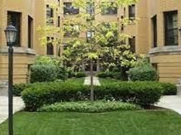 2418 N Sawyer Avenue , Unit 2W, Chicago, IL 60647