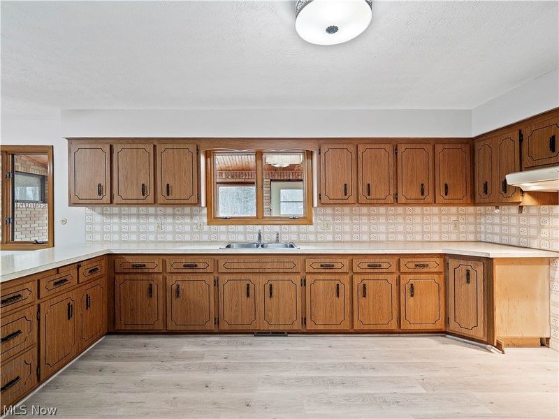 14345 W Sprague Road, Strongsville, OH 44136 Photo 19