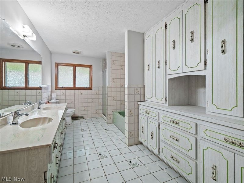 14345 W Sprague Road, Strongsville, OH 44136 Photo 28