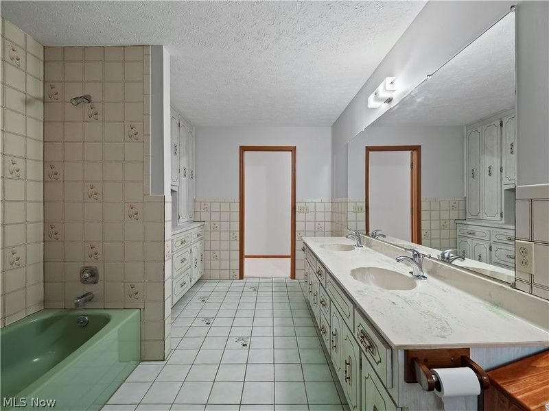 14345 W Sprague Road, Strongsville, OH 44136 Photo 29