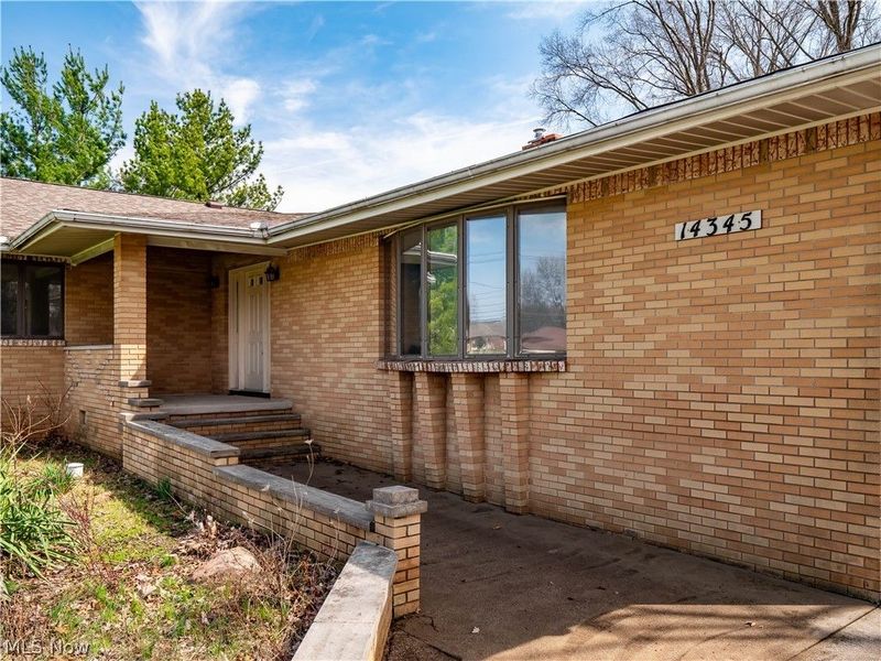 14345 W Sprague Road, Strongsville, OH 44136 Photo 3