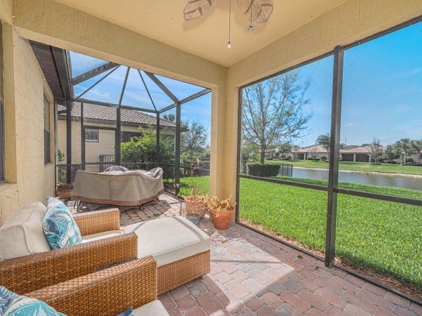 283 SE Courances Drive, Port St. Lucie, FL 34984