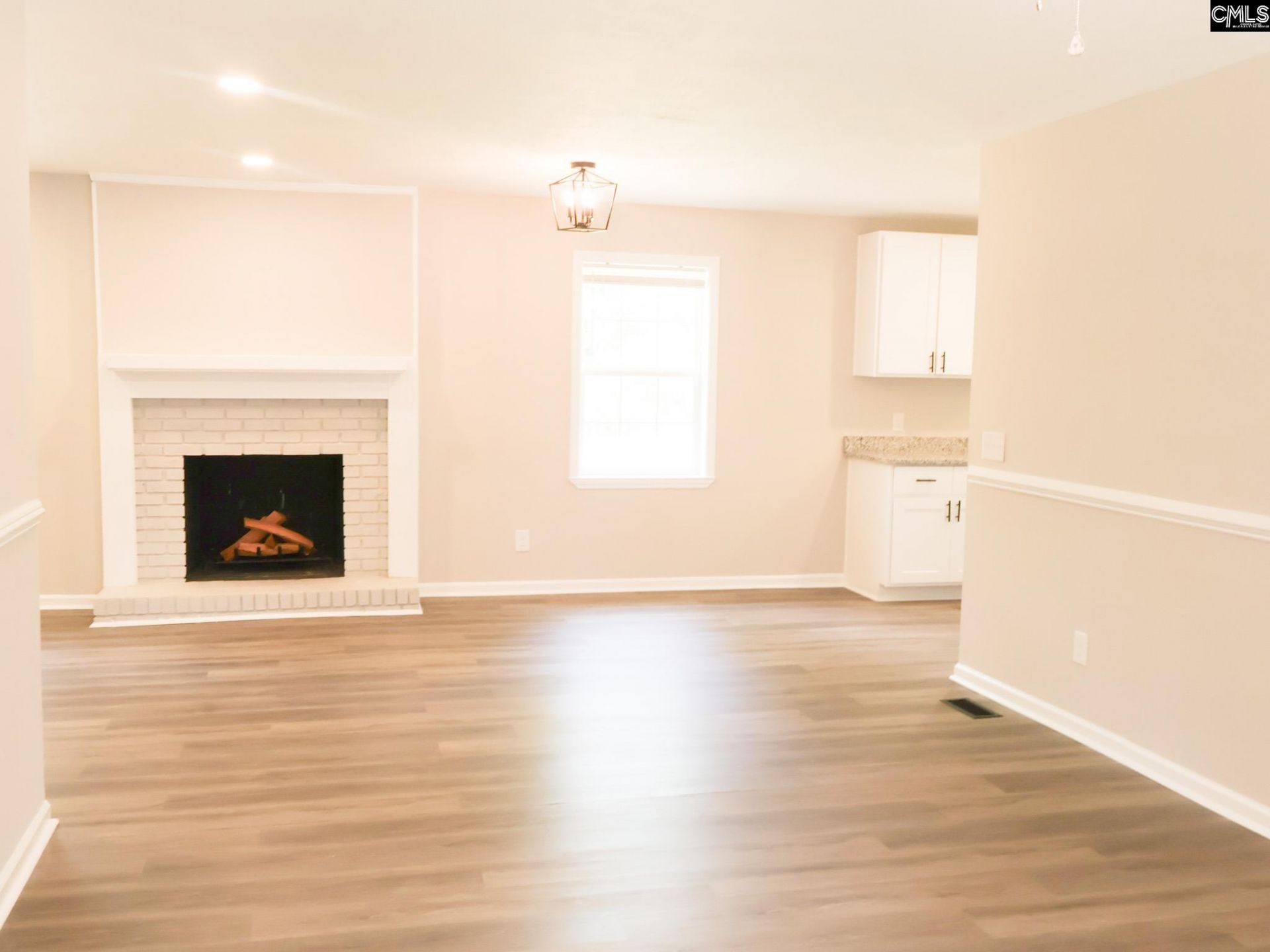 3345 Hill Springs Drive  Photo 11