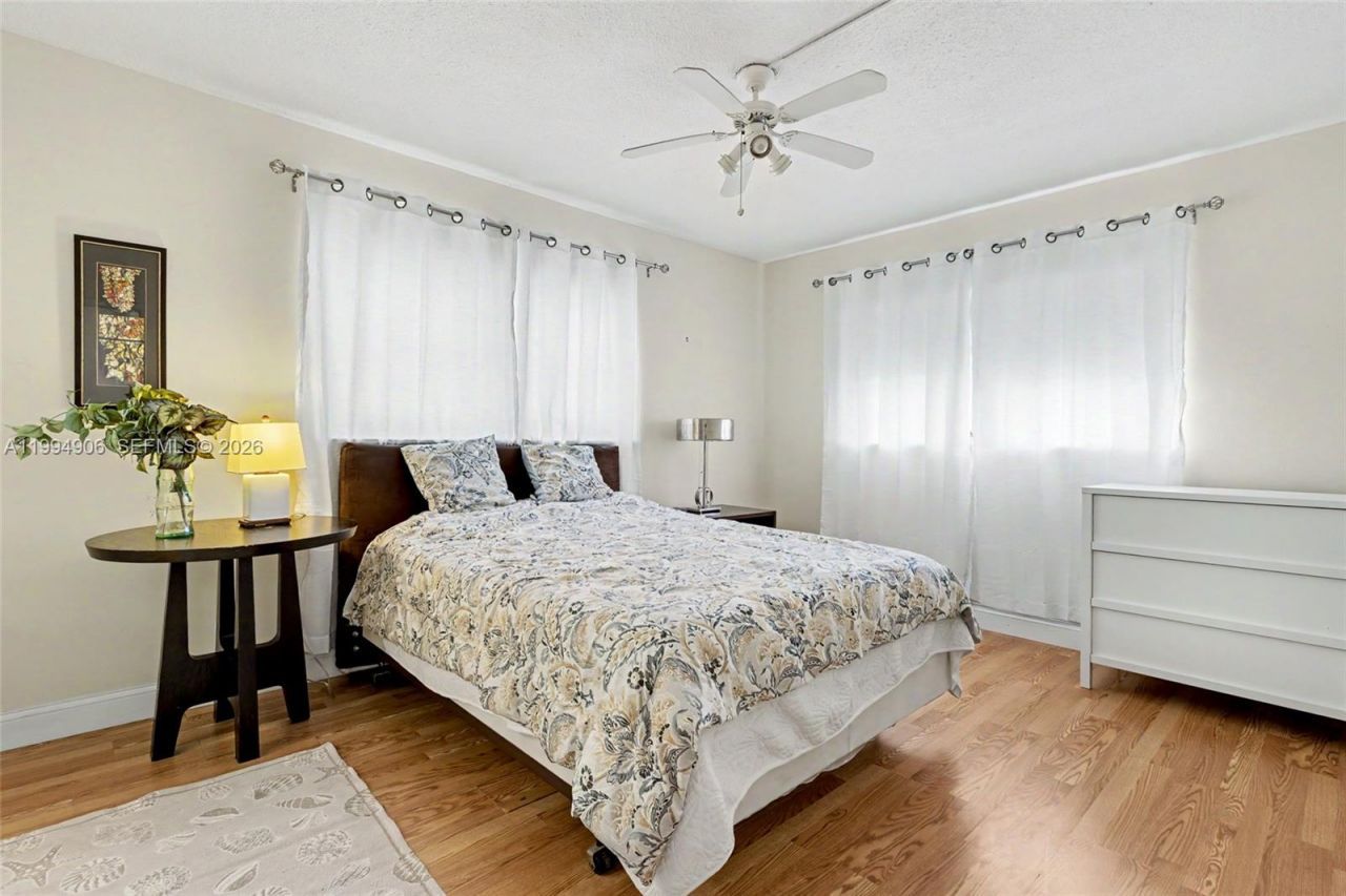 1000 Hillcrest Ct , Unit 215, Hollywood, FL 33021 Photo