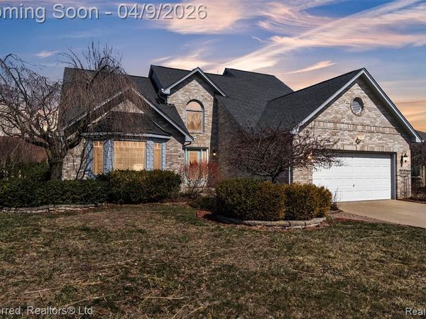 11673 Diamond Lane, Washington Twp, MI 48094