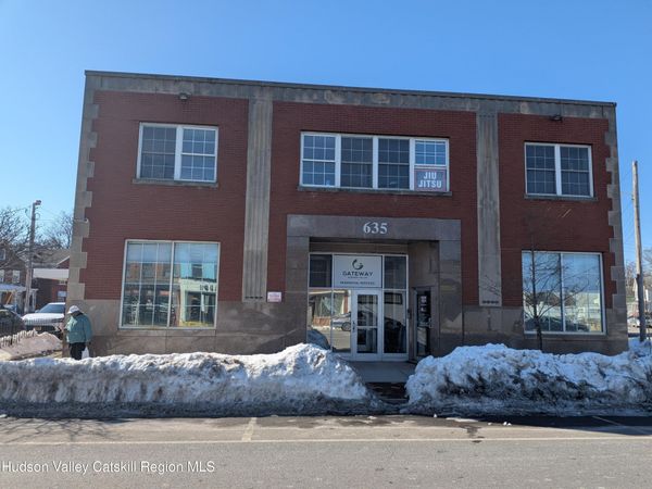 635 Broadway , Kingston, NY 12401