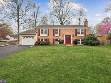 1550 POWELLS TAVERN PLACE, HERNDON, VA 20170