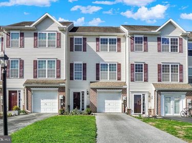 316 CAPE CLIMB, YORK, PA 17408