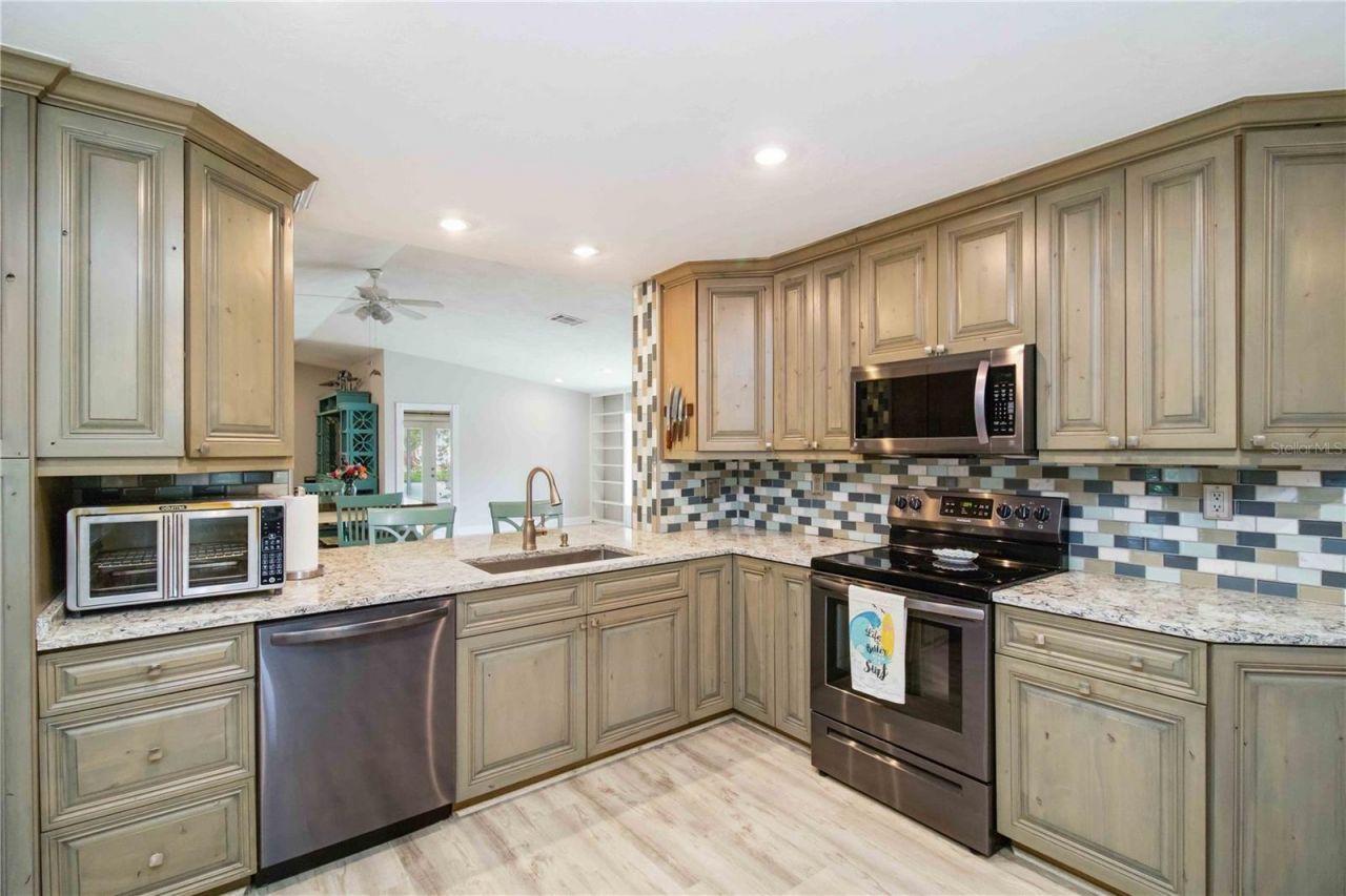 907 69th Street Nw, Bradenton, FL 34209 Photo